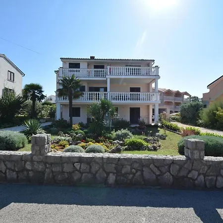 Apartment Marinela *
