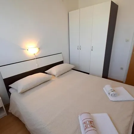 Marinela Apartman *