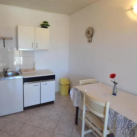 Apartment Marinela
