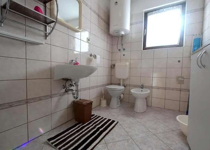 Marinela Apartment *